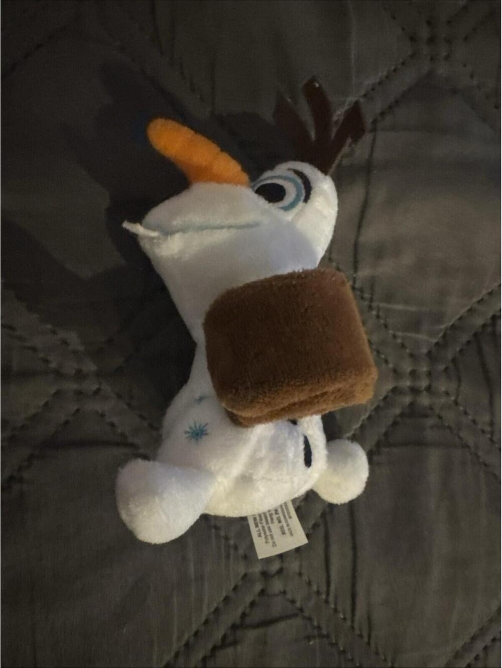 DISNEY Cutie Cuff Favorites Series 5" Olaf